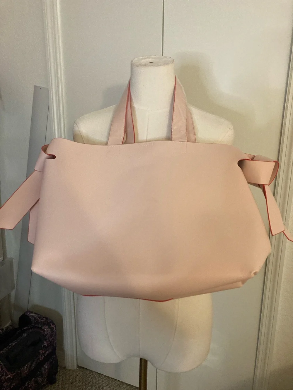 Elizabeth Arden Soft Pink Women's Tote Bag - Minimalist Everyday Carry